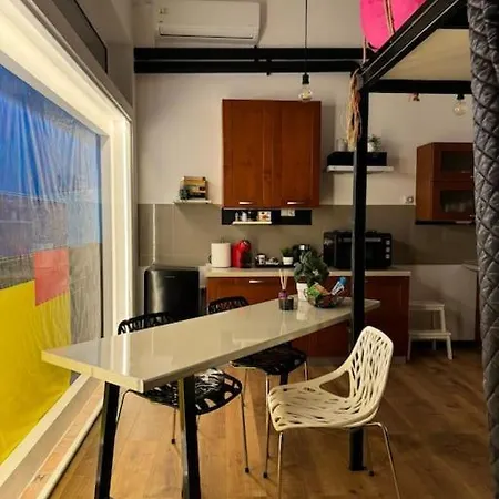 Joanna 2 With Parking Lägenhet