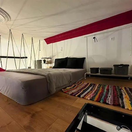 Joanna 2 With Parking Lägenhet Larissa